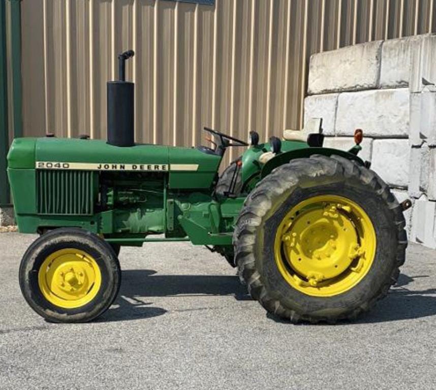 Main image John Deere 2040