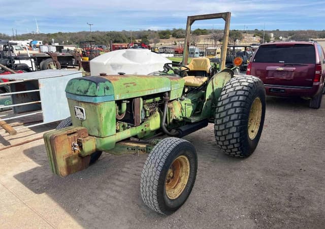 Image of John Deere 2040 equipment image 2