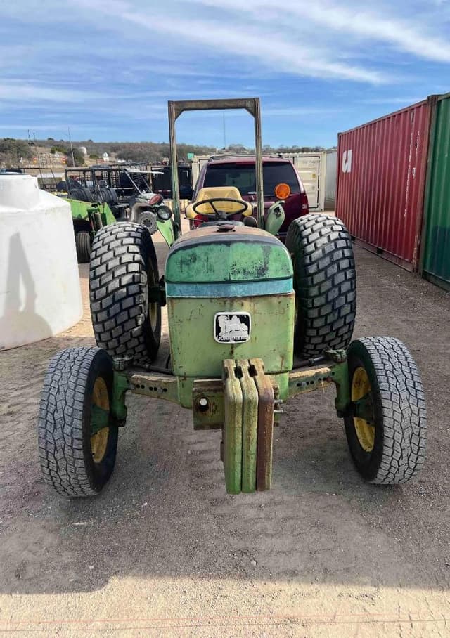 Image of John Deere 2040 equipment image 1