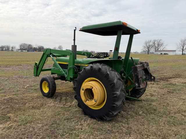 Image of John Deere 2040 equipment image 4