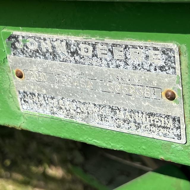 Image of John Deere 2040 equipment image 4