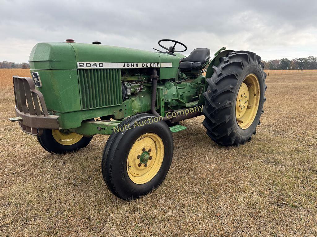 Image of John Deere 2040 Primary image