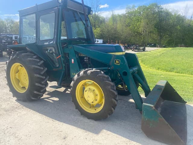 Image of John Deere 2040 equipment image 2