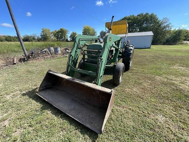 Image of John Deere 2040 equipment image 1