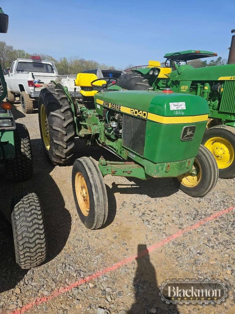 Image of John Deere 2040 Primary image