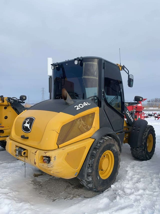 Image of John Deere 204L equipment image 4