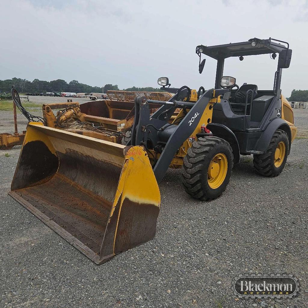 Image of John Deere 204L Primary image