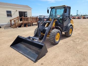 Main image John Deere 204L