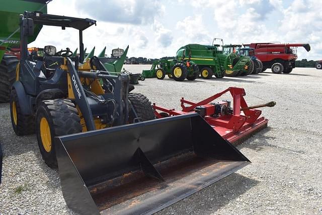Image of John Deere 204L equipment image 2