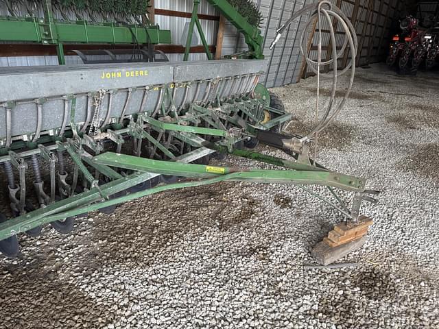 Image of John Deere 207B equipment image 1