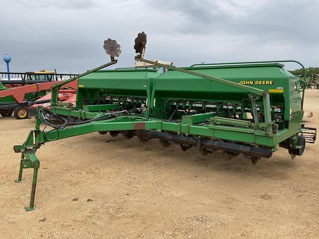 Image of John Deere 1560 equipment image 2