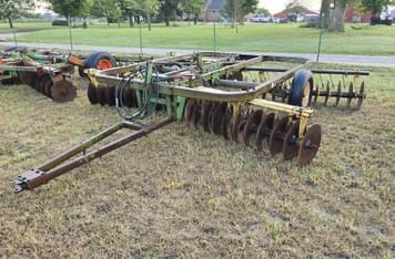 Main image John Deere 210