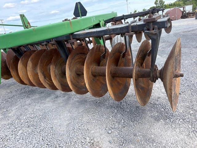 Image of John Deere 210 equipment image 3