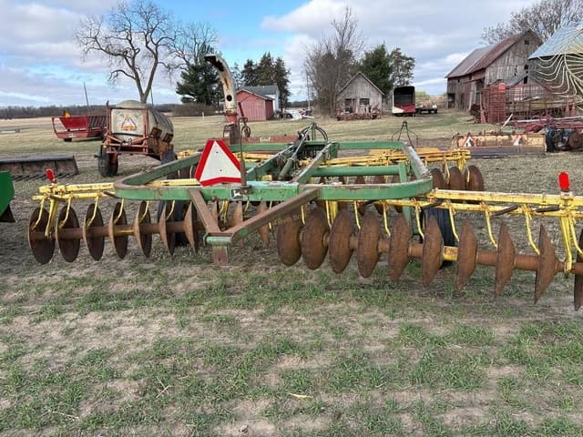 Image of John Deere 210 equipment image 4