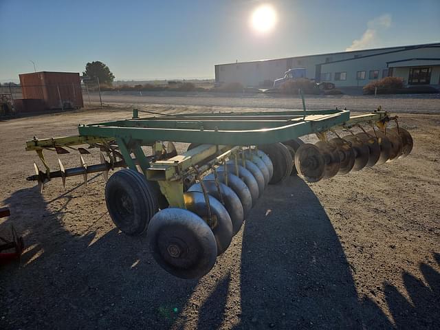 Image of John Deere 210 equipment image 2