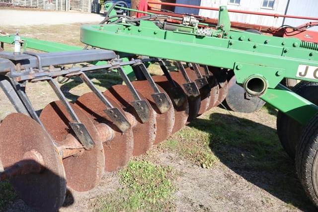 Image of John Deere 210 equipment image 3