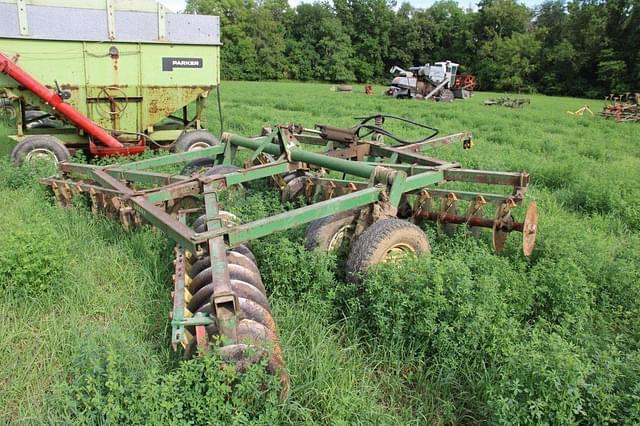 Image of John Deere 210 equipment image 4