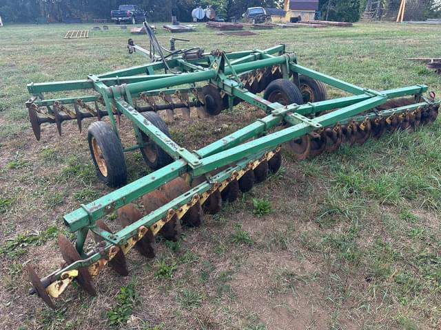 Image of John Deere 210 equipment image 4