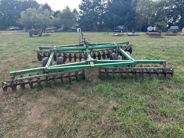 Image of John Deere 210 equipment image 3