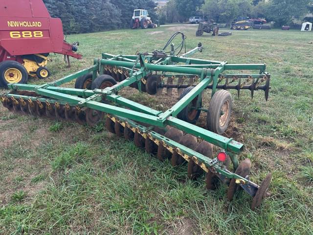 Image of John Deere 210 equipment image 2