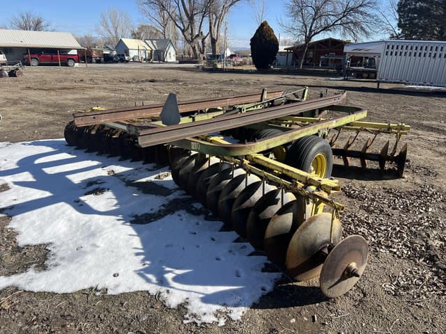 Image of John Deere 210 equipment image 4