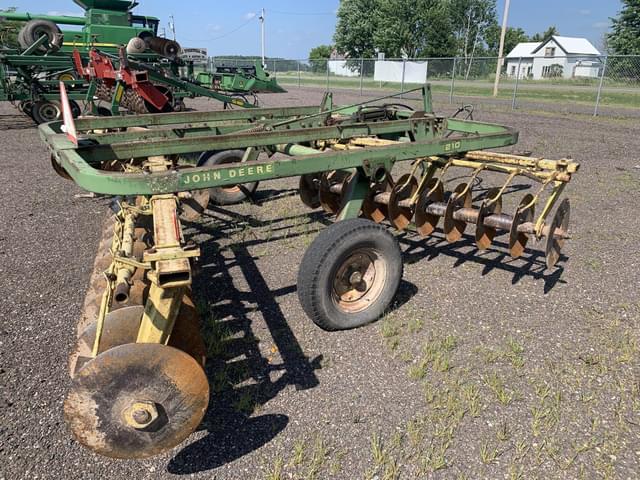 Image of John Deere 210 equipment image 3