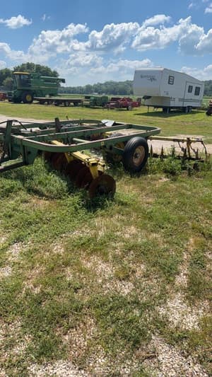 John Deere 210 Image