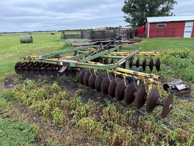 Image of John Deere 210 equipment image 4