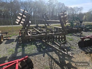 Main image John Deere 210