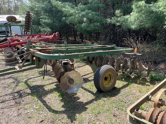 Image of John Deere 210 equipment image 4