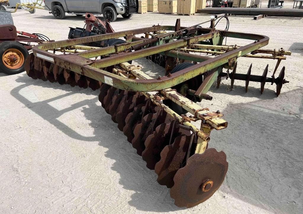 Image of John Deere 210 Image 1