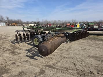 Main image John Deere 210