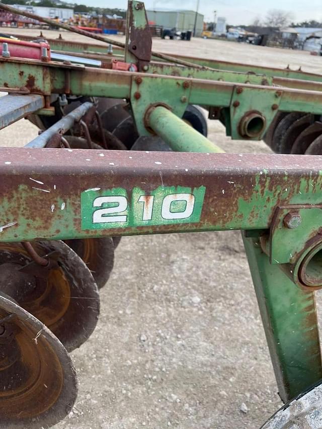 Image of John Deere 210 equipment image 2