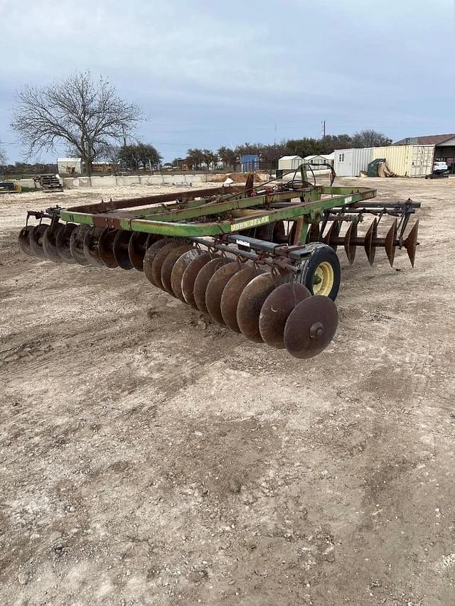 Image of John Deere 210 equipment image 4