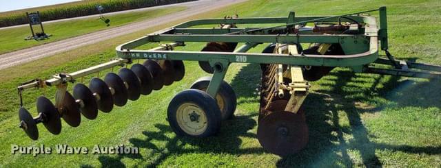 Image of John Deere 210 equipment image 3