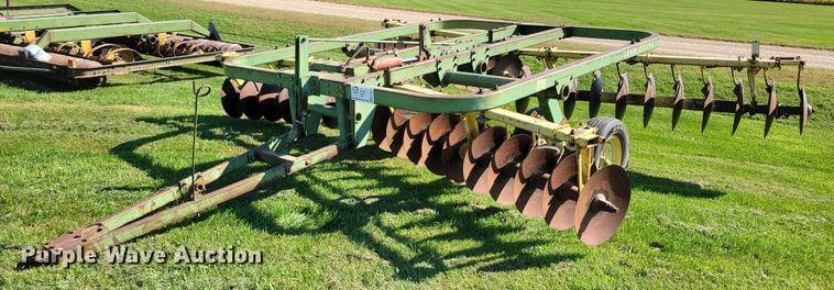 Image of John Deere 210 Primary image