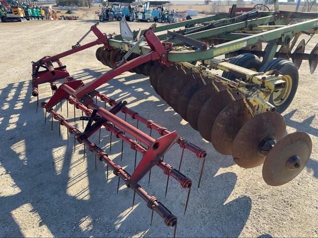 Image of John Deere 210 equipment image 3