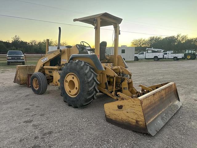 Image of John Deere 210LE equipment image 2