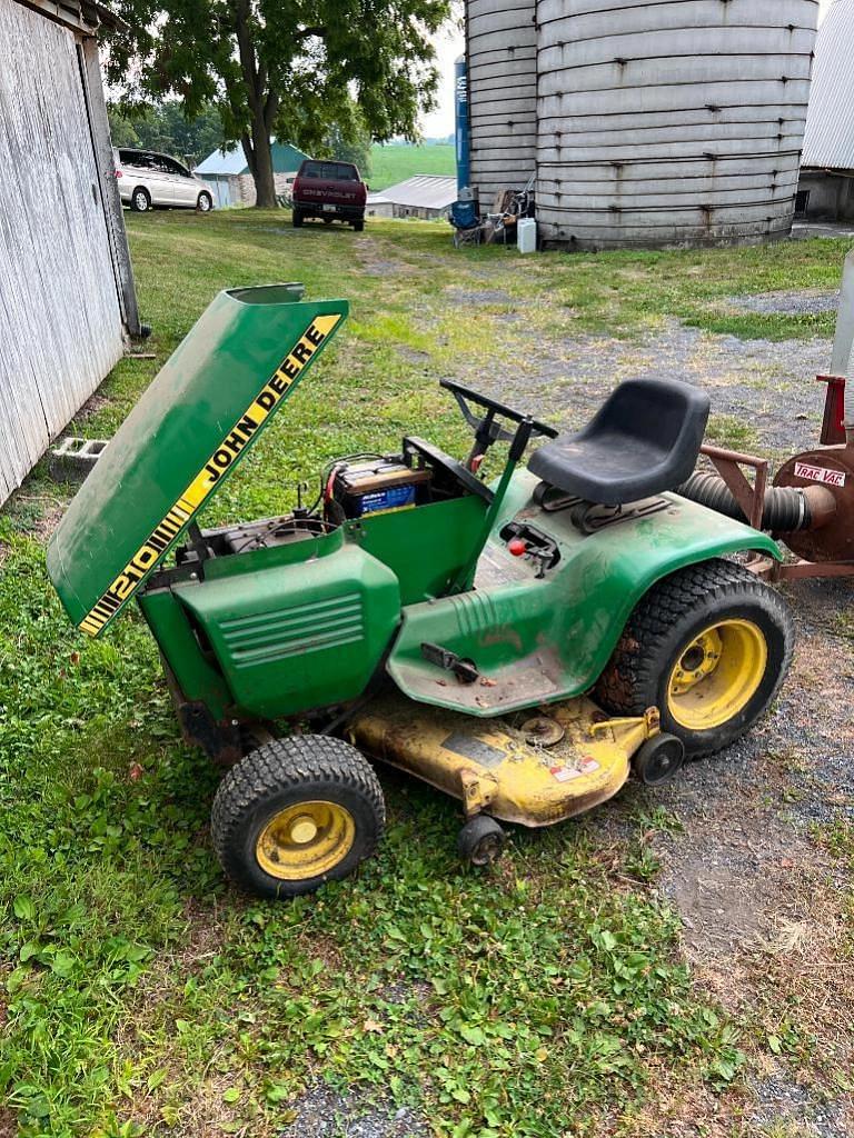 Image of John Deere 210 Image 0