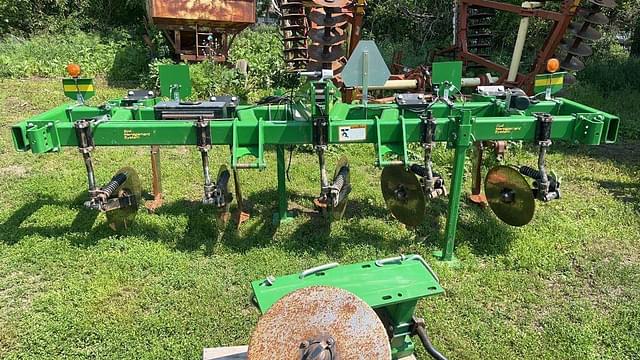 Image of John Deere 2100 equipment image 2