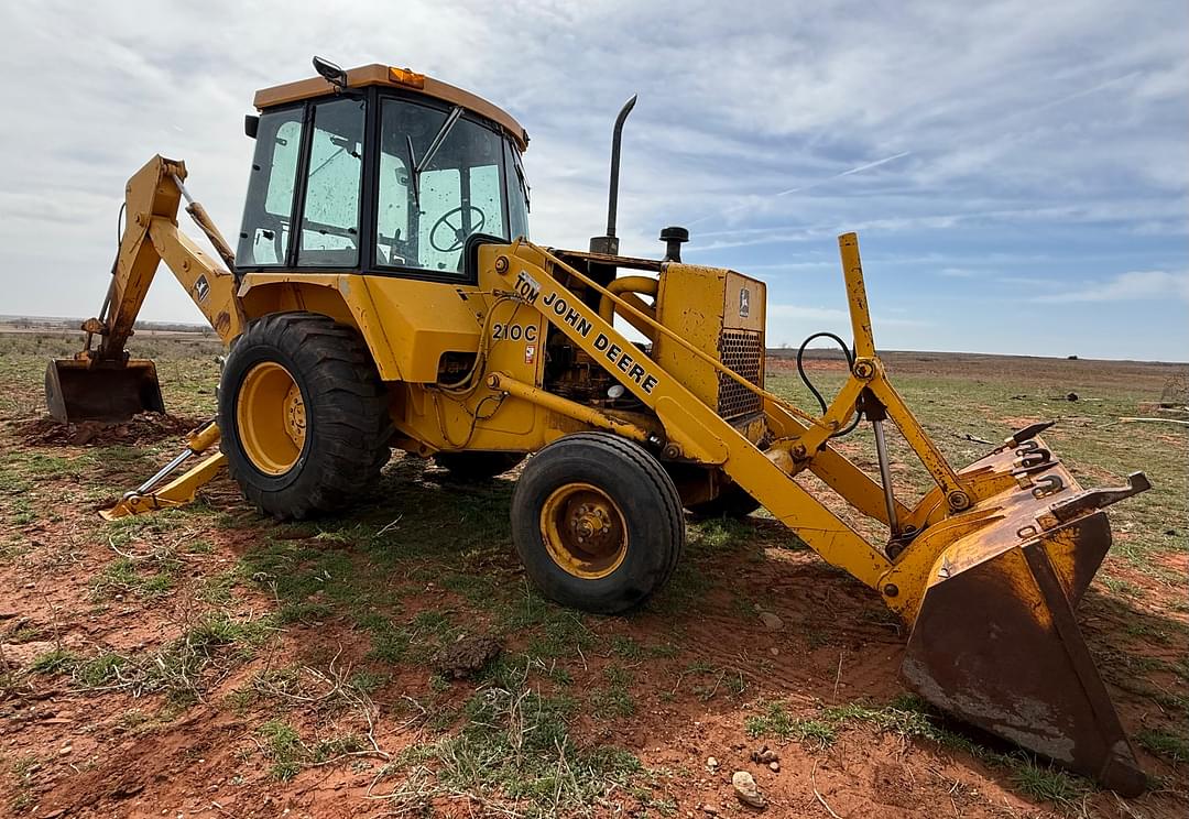 Image of John Deere 210C Primary image