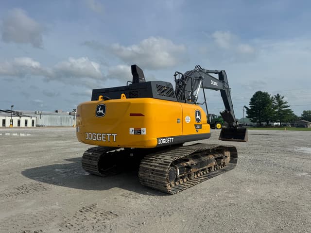 Image of John Deere 210P equipment image 4