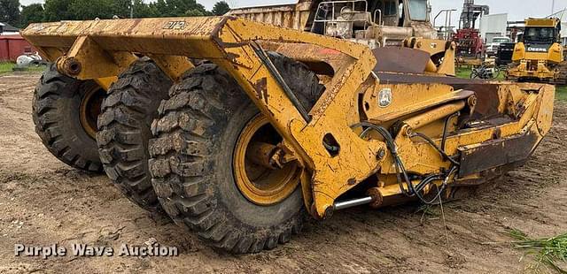 Image of John Deere 2112C equipment image 4