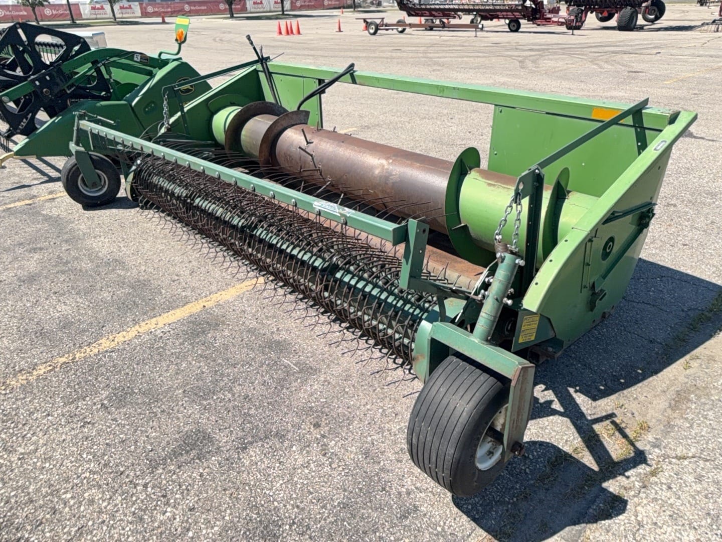 John Deere 212 Equipment Image0