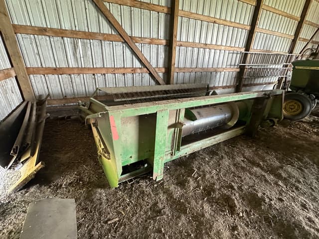 Image of John Deere 212 equipment image 3