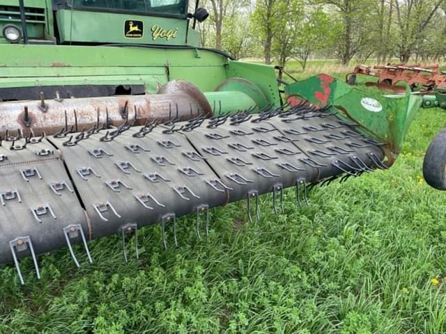 Image of John Deere 212 equipment image 2