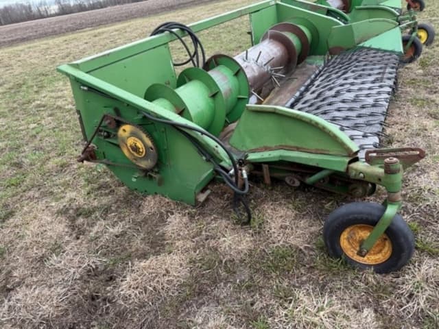 Image of John Deere 212 equipment image 3