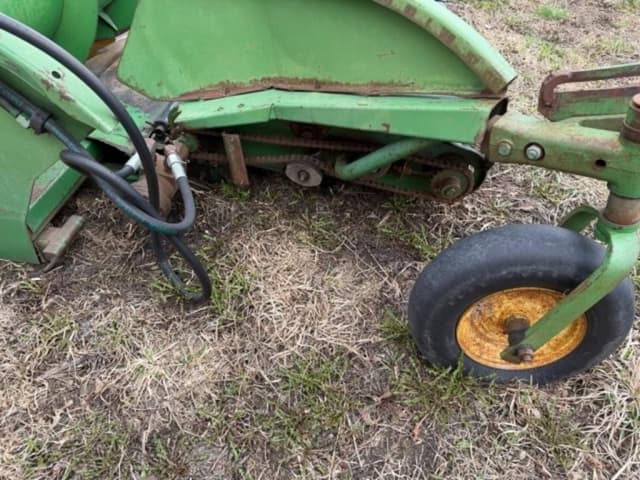 Image of John Deere 212 equipment image 4