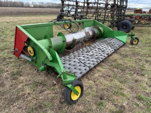 Image of John Deere 212 equipment image 4