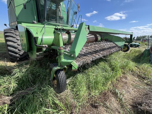 Image of John Deere 212 equipment image 2